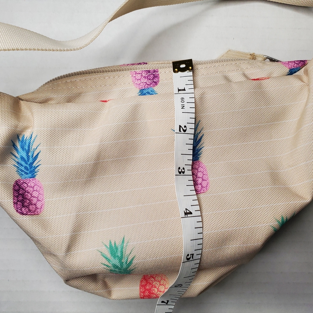 Jansport Beige Pineapple Pattern Waist Bag - Picture 5 of 7